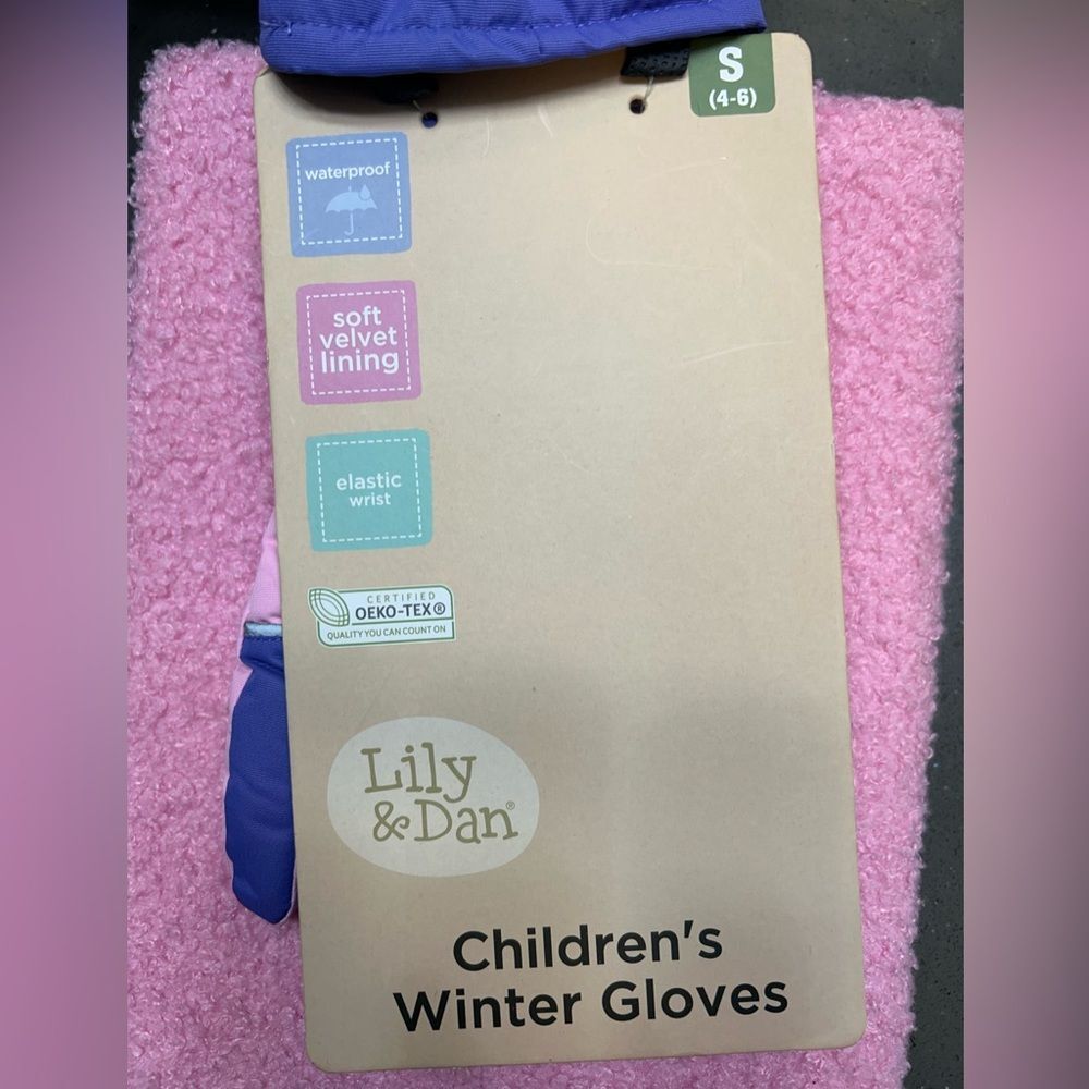 Vibrant Purple and Pink Kids Mittens - Picture 2 of 5